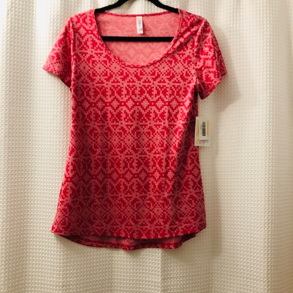 Small BNWT LuLaRoe Jacquard Classic T